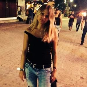 Meet your Posher, Евгения